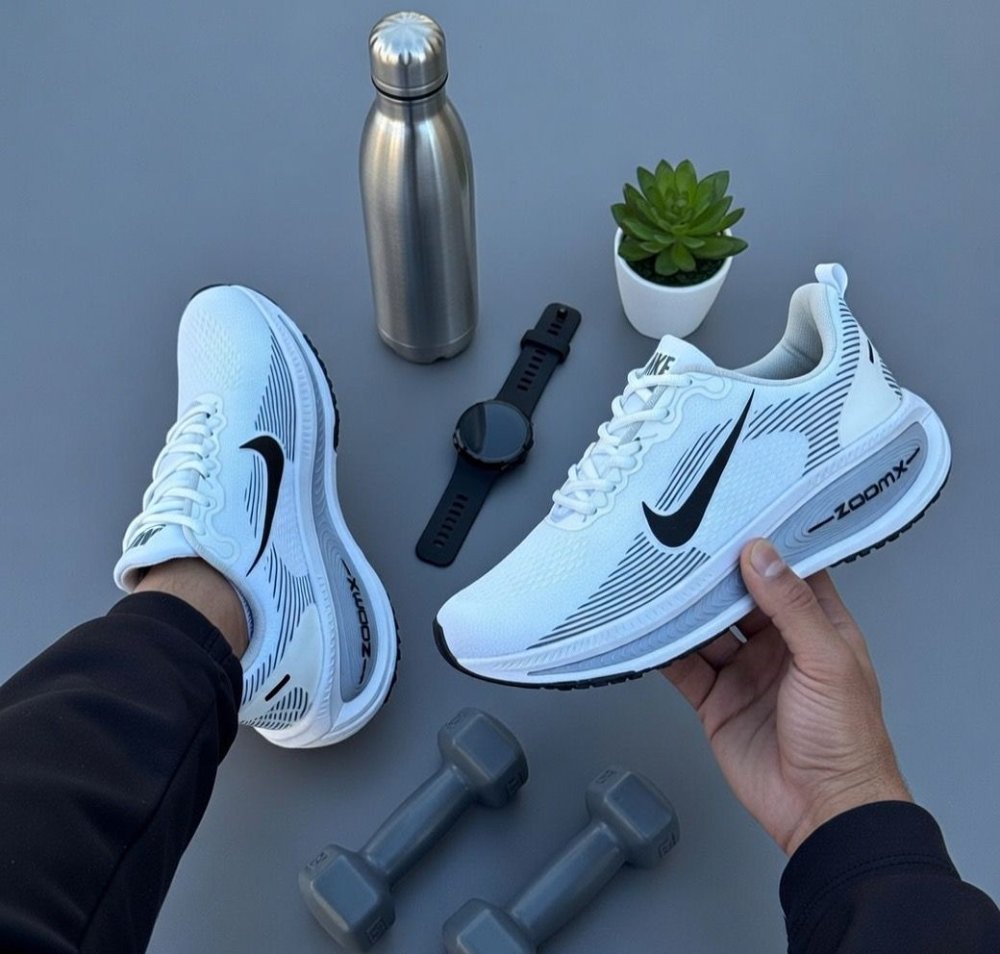 nike zoomx branco cinza caixa alta