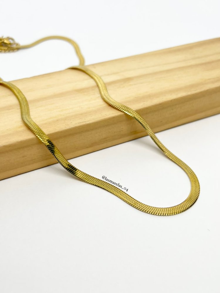 Cadena estilo serpiente