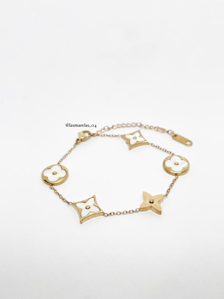 Pulsera flores blancas