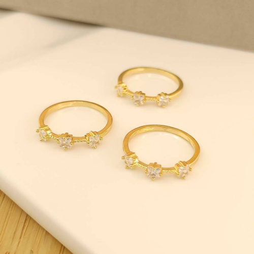 Anillo Dorado Triple Cuadradito