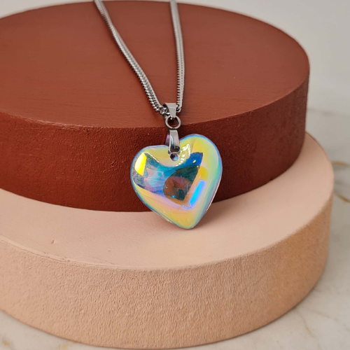 Collar con dije cristal corazon tornasol opaco