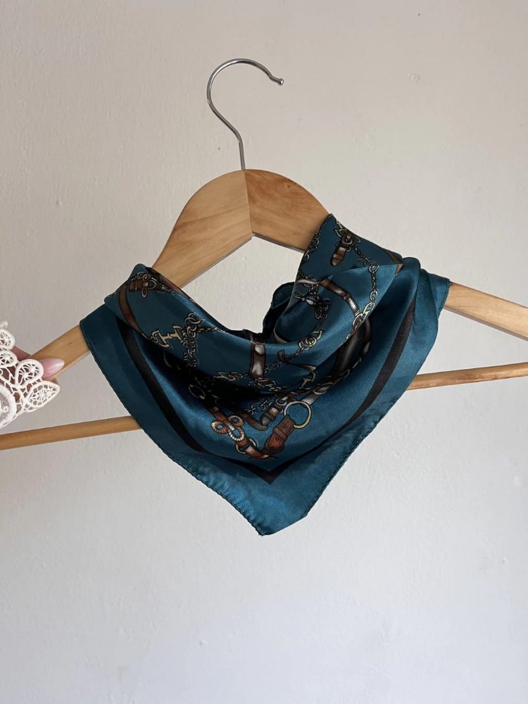 Pañuelo Correas Petróleo