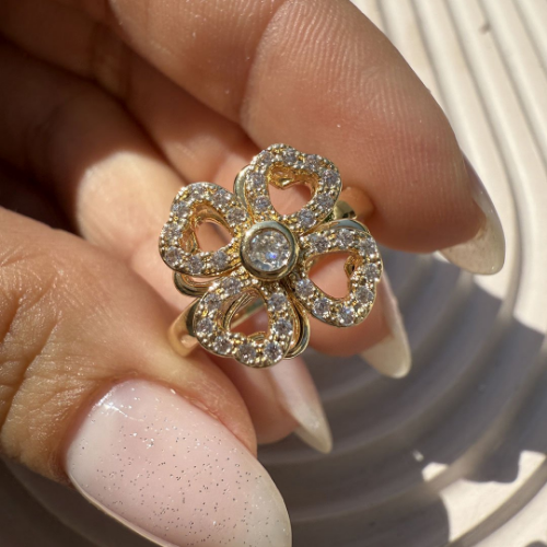 Anillo Fiorie Giratorio Dorado