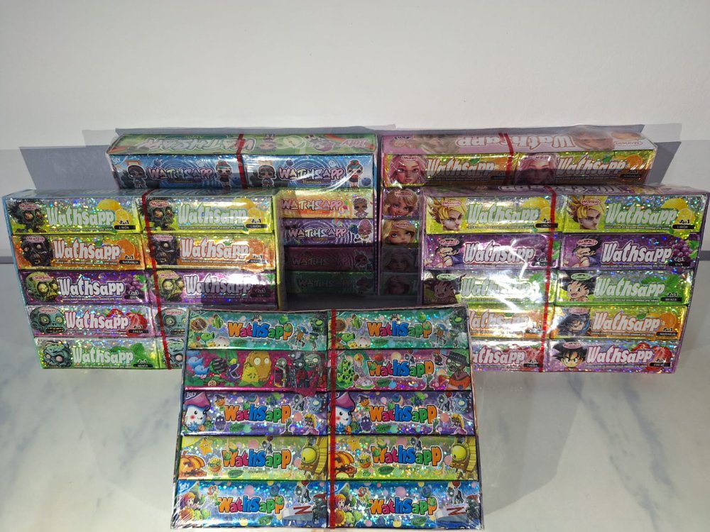 Chicle plancha con tatuaje
