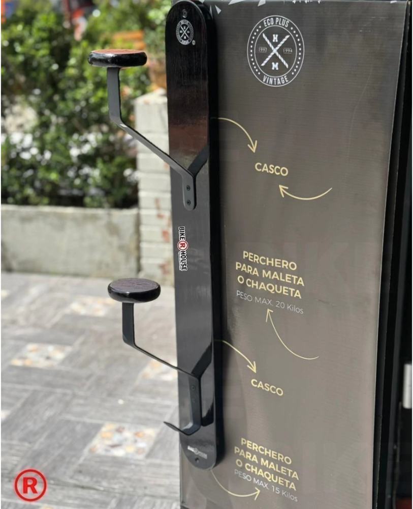 SOPORTE PARA CASCO (2)