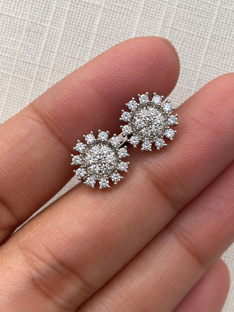 Aretes copo de nieve pequeños plateados con zircones - 1582