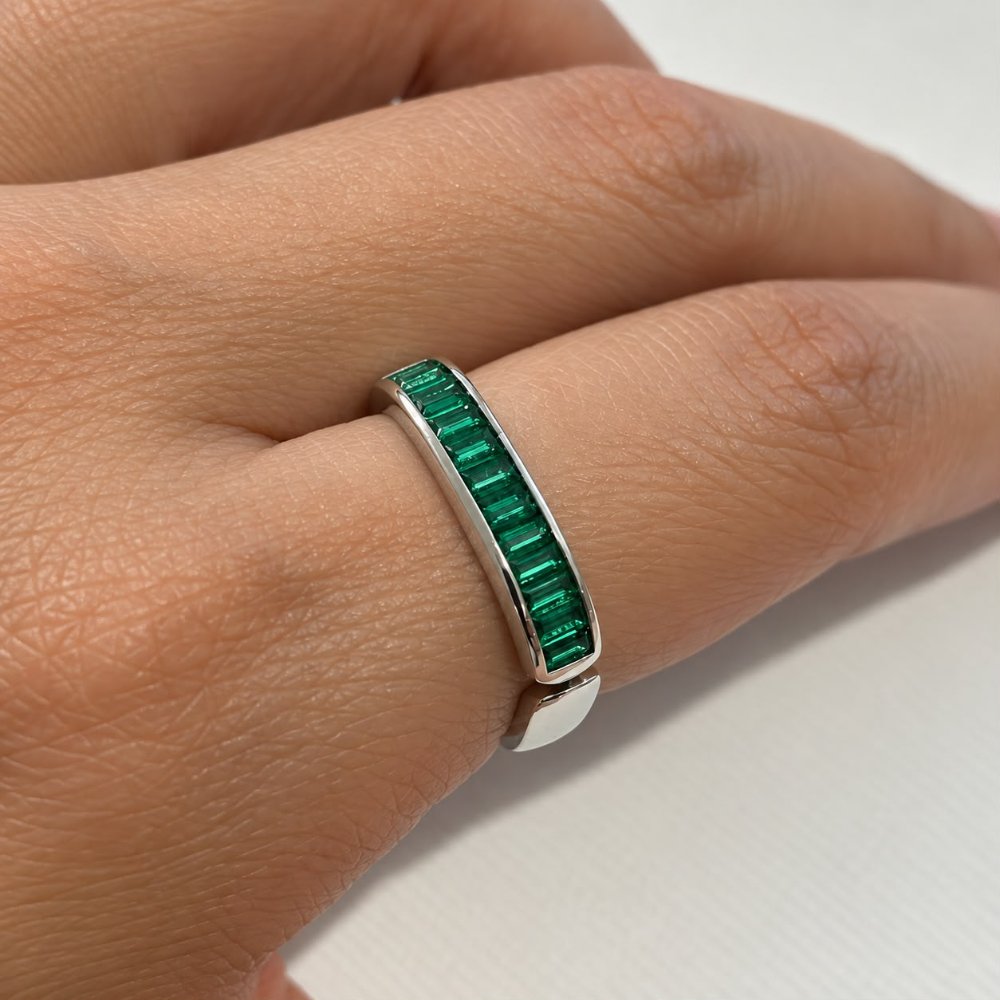Anillo cuadrado zircones verdes - 1489