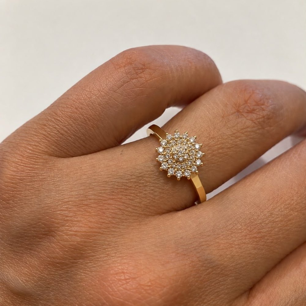 Anillo dorado zircones - 954