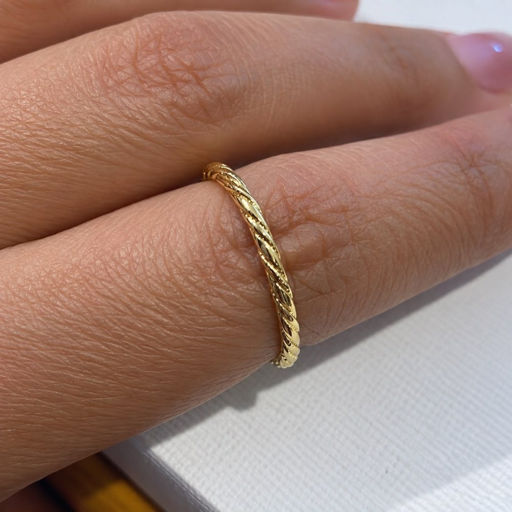 Anillo entrelazado - 1602