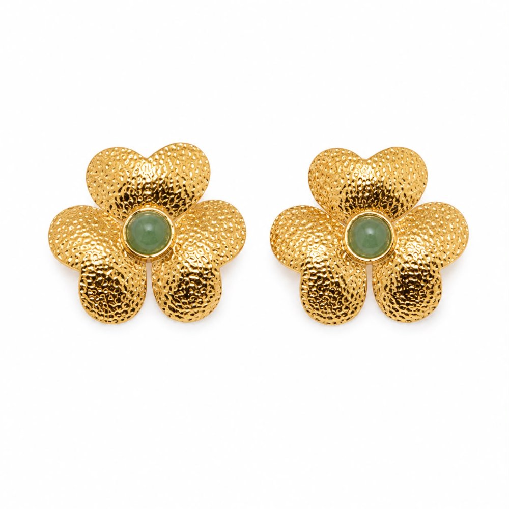 Aretes flor martillados medianos con esmeralda - 1572