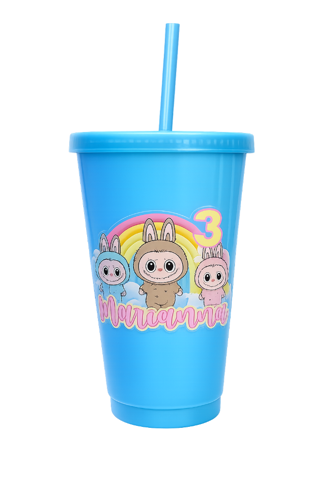 vaso con sorbete celeste