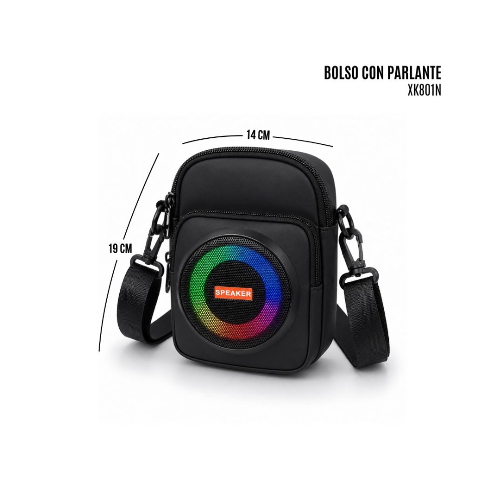 Bolso con parlante pequeno