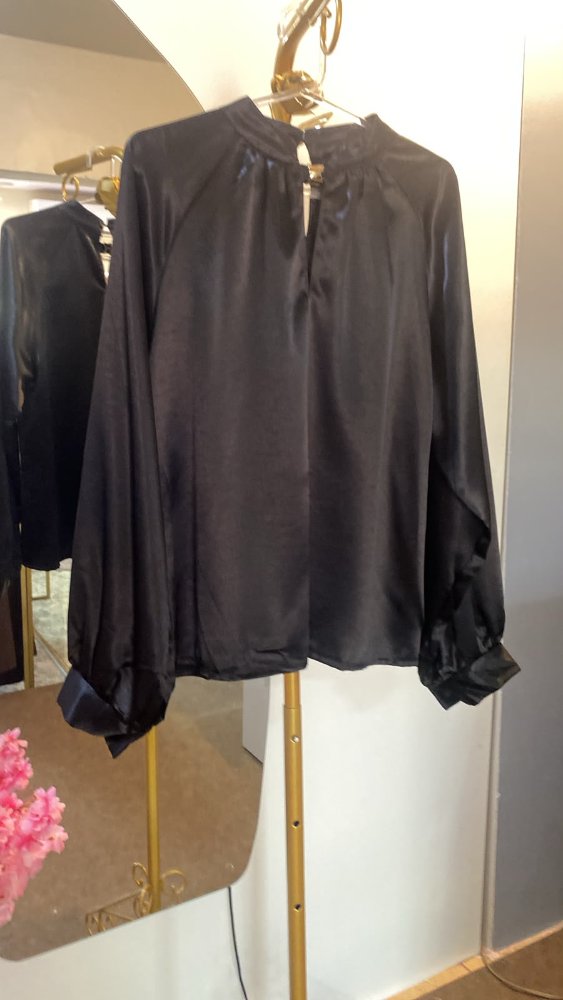 BLUSA SOCIAL PRETA