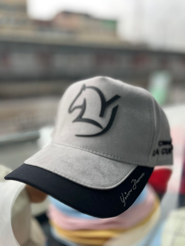 Gorra Yeison Jimenez Gris