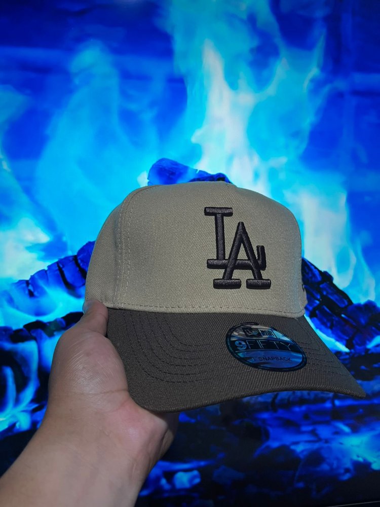 Gorra LA Cafe