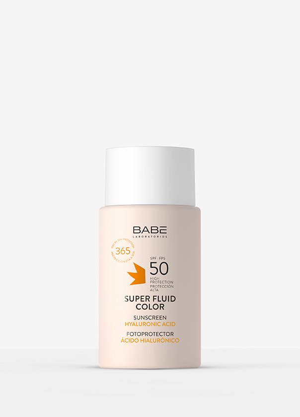 Superfluid con color protector solar Babé