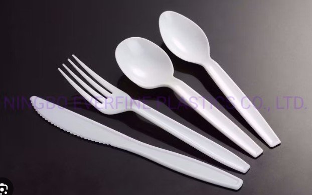 Cuchara y tenedor plastico