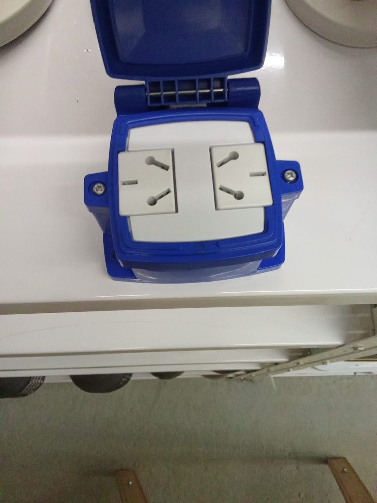 CAJA CAPSULADA 10 AMP DOBLE