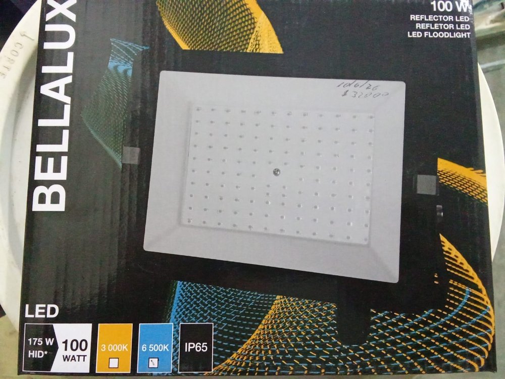 BELLALUX  REFLETOR LED 100W