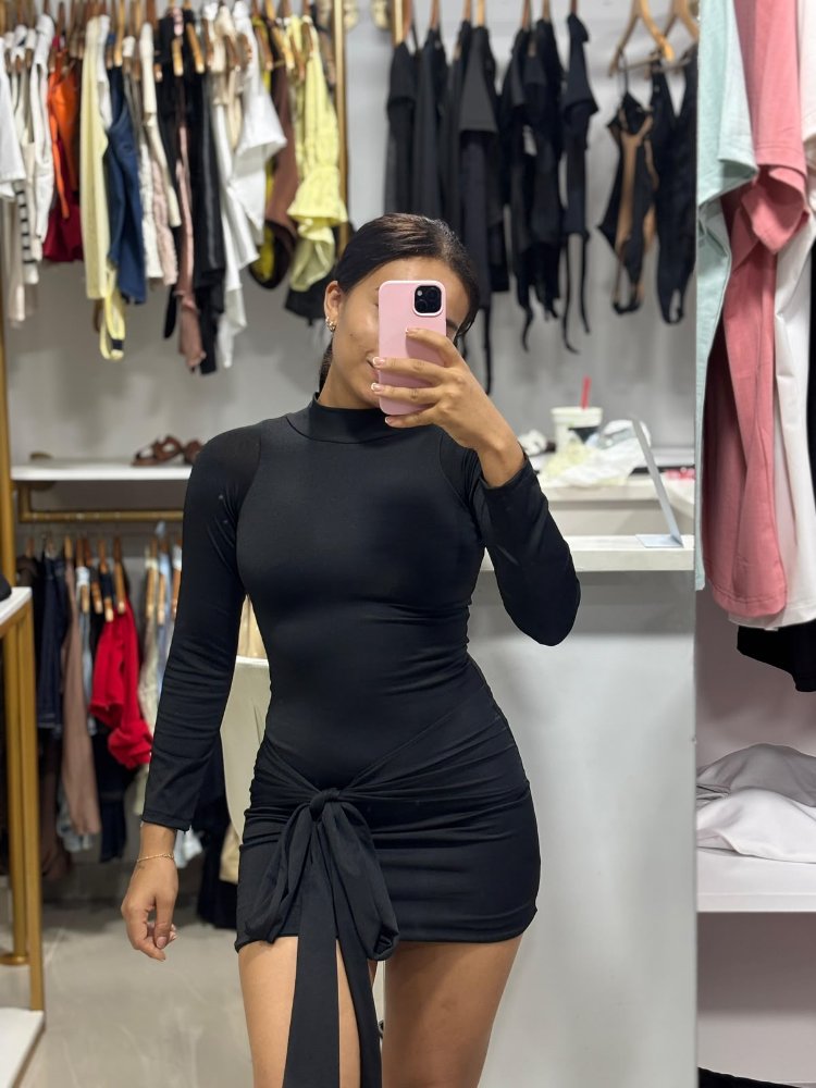 VESTIDO CORTO NEGRO