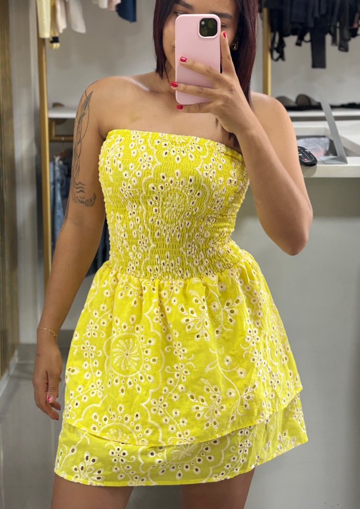VESTIDO EN OJALILLO