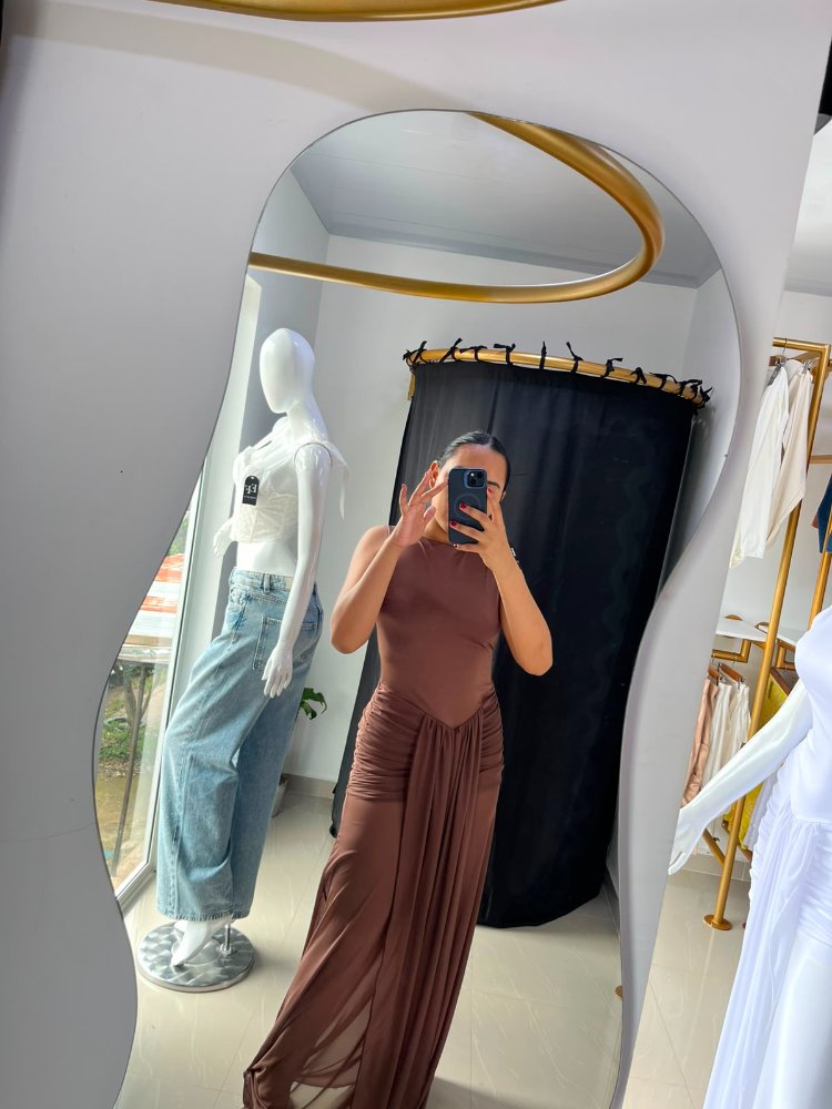 VESTIDO MALLA LARGO, CAFE Y BLANCO