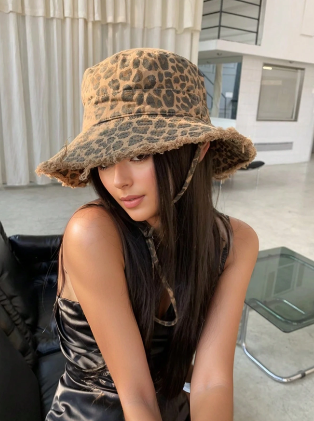 Piluso con cordón animal print/leopardo