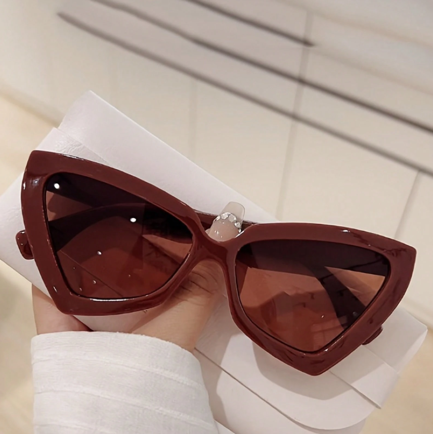 Lentes Venus Noir con marco borgoña triangular