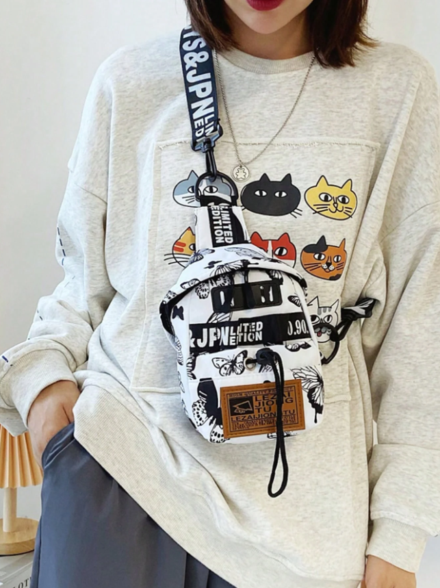 Bolso con diseño de grafiti