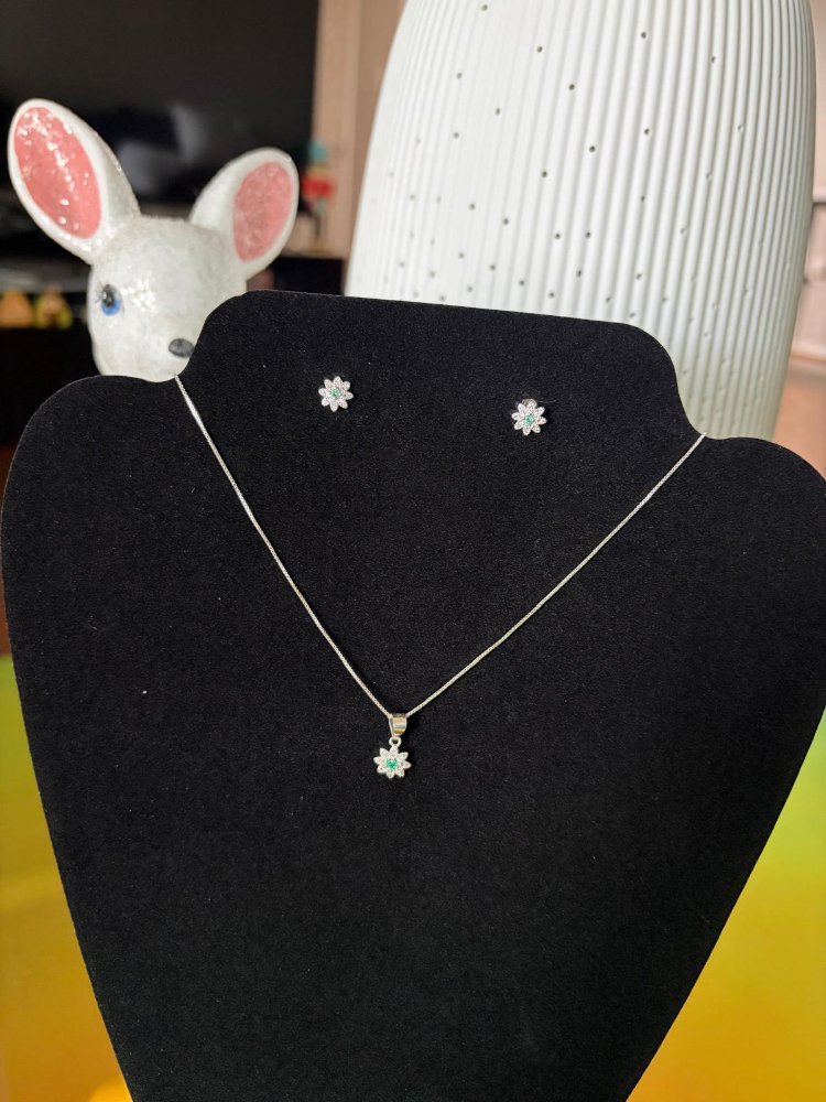SET PLATA 925 Y ESMERALDA FLOR