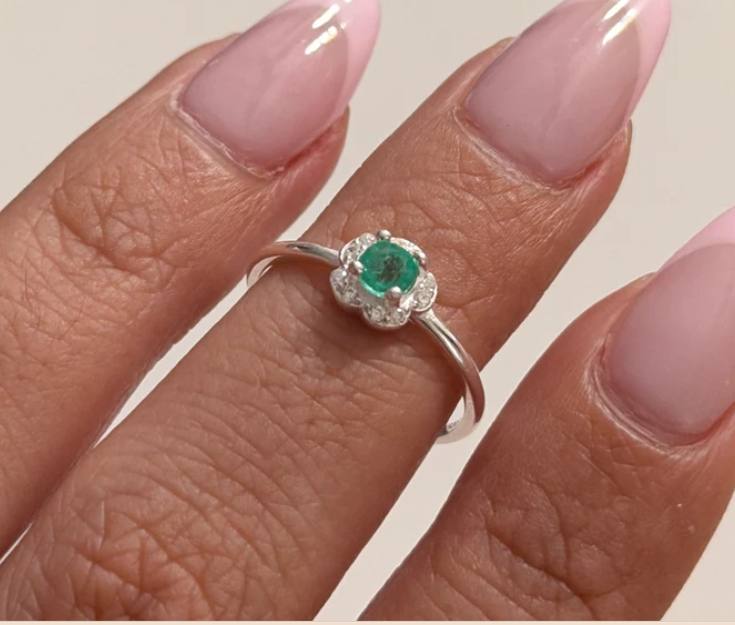 ANILLO FLOR + ESMERALDA NATURAL PLATA 925 TALLA 6,7 y 8