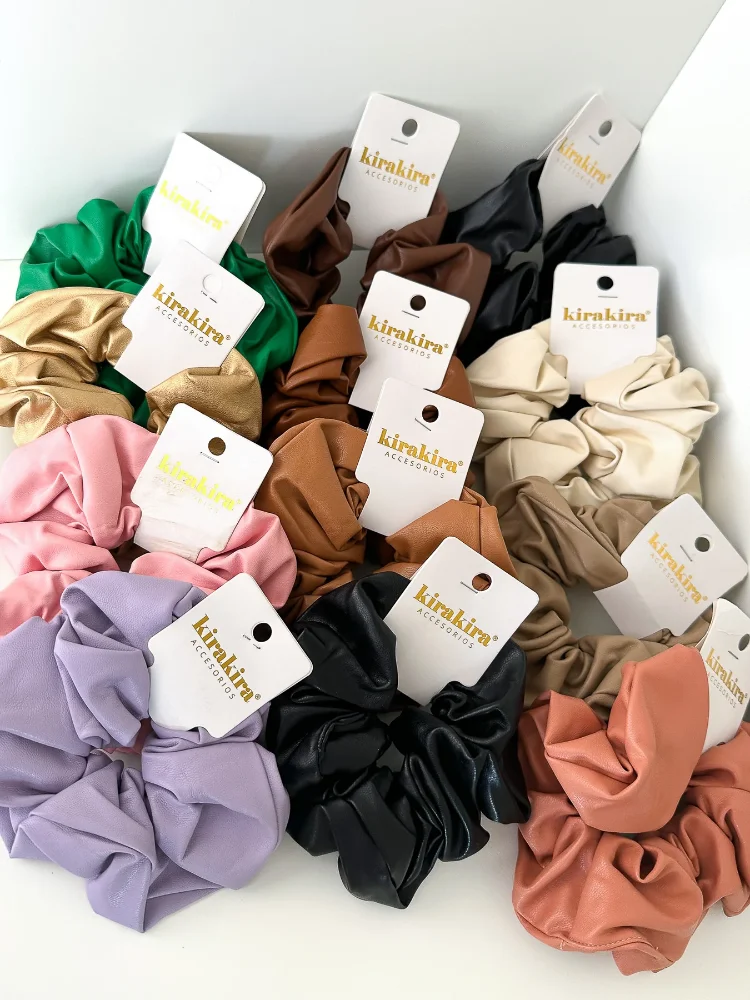 Scrunchies ecocuero y Brillos