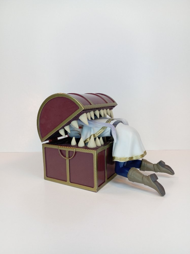 FRIEREN BAUL DIENTES