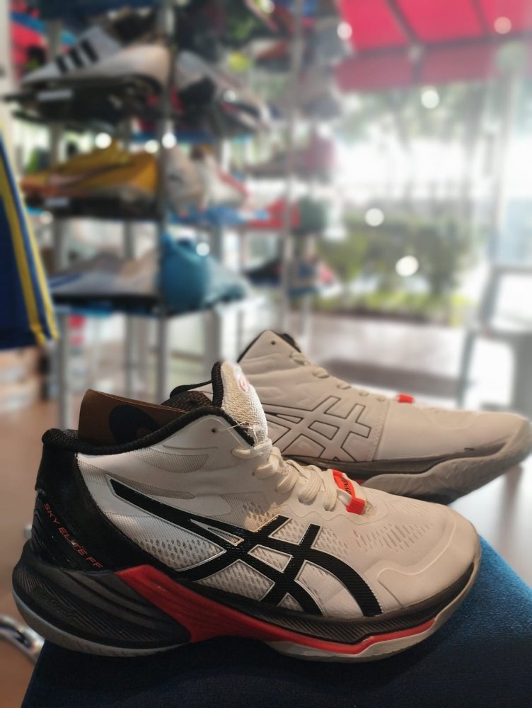 ASICS SKY ELITE FF BLANCO NEGRO 41
