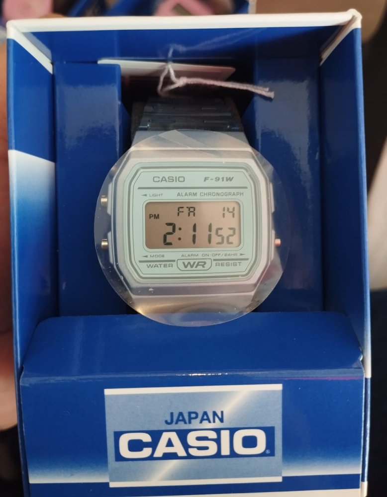 RELOJ CASIO AZUL CIELO