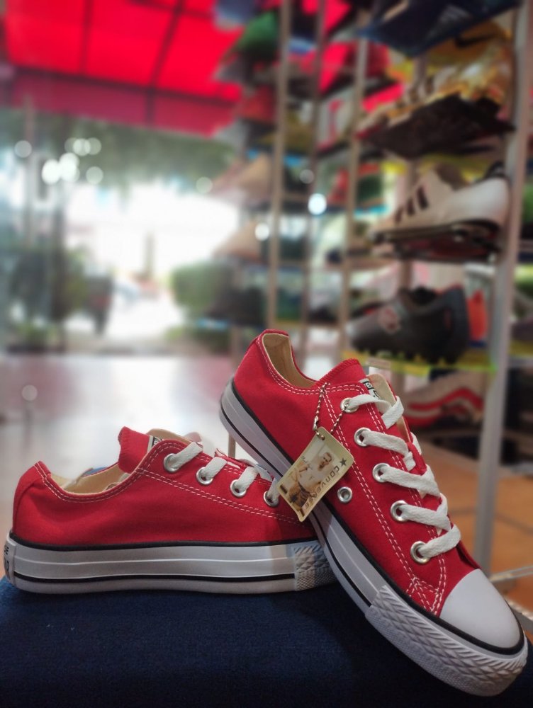 CONVERSE ROJO 37