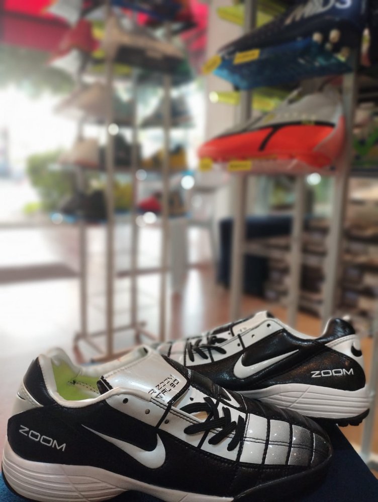 AIR ZOOM TOTAL 90 43