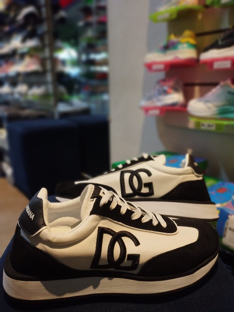 DOLCE Y GABBANA 41