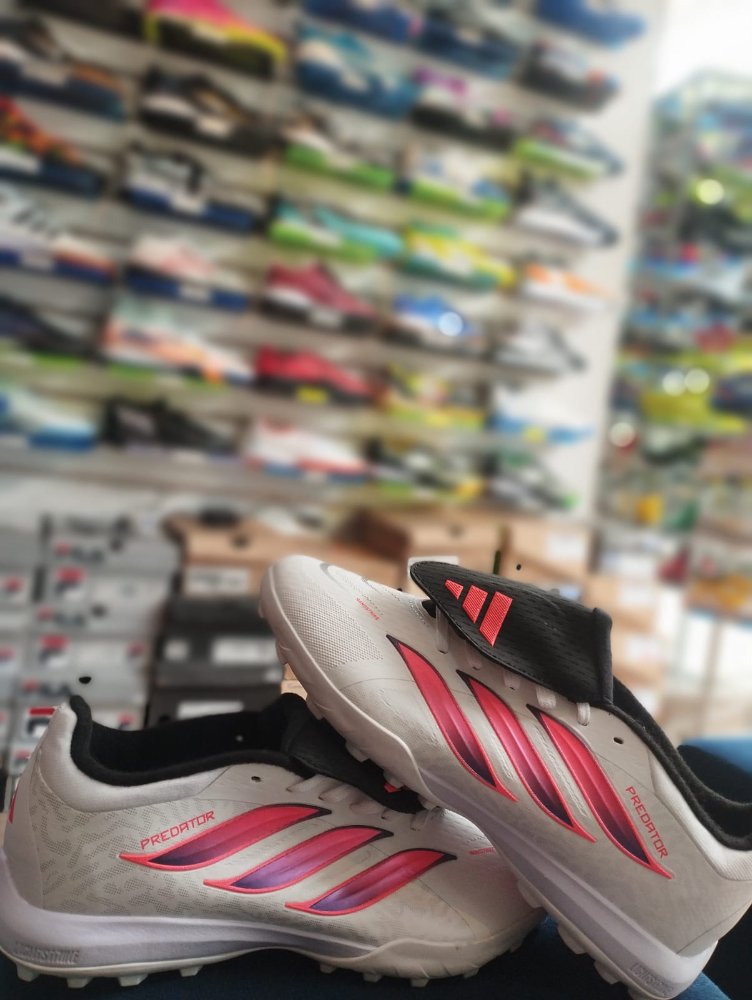 ADIDAS PREDATOR 43