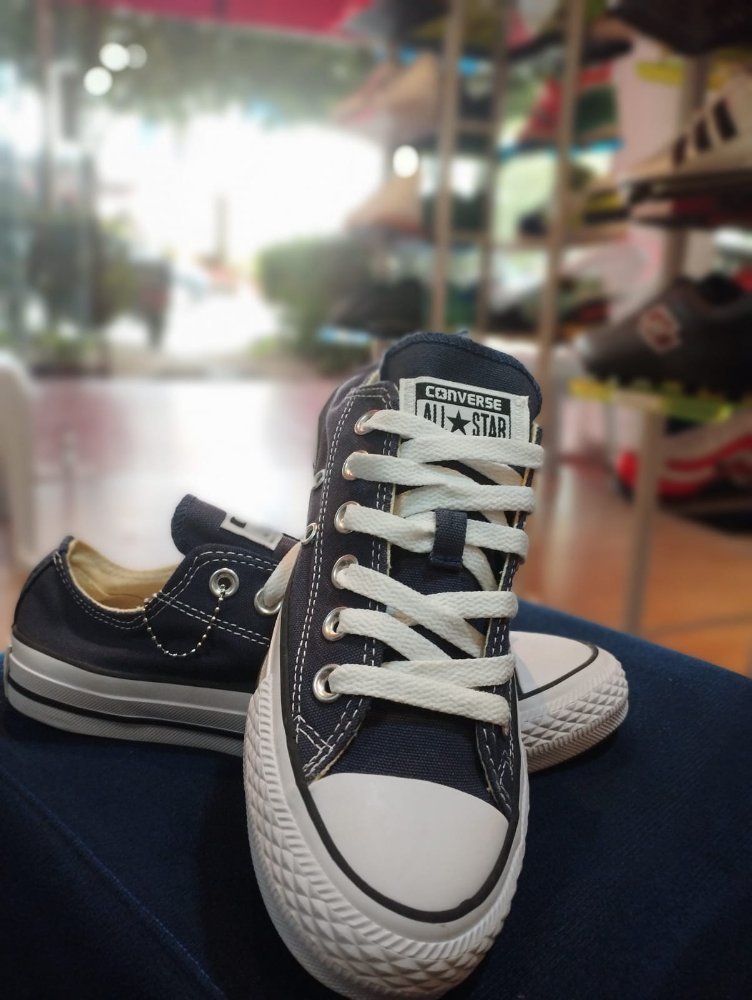 CONVERSE AZUL OSCURO 42