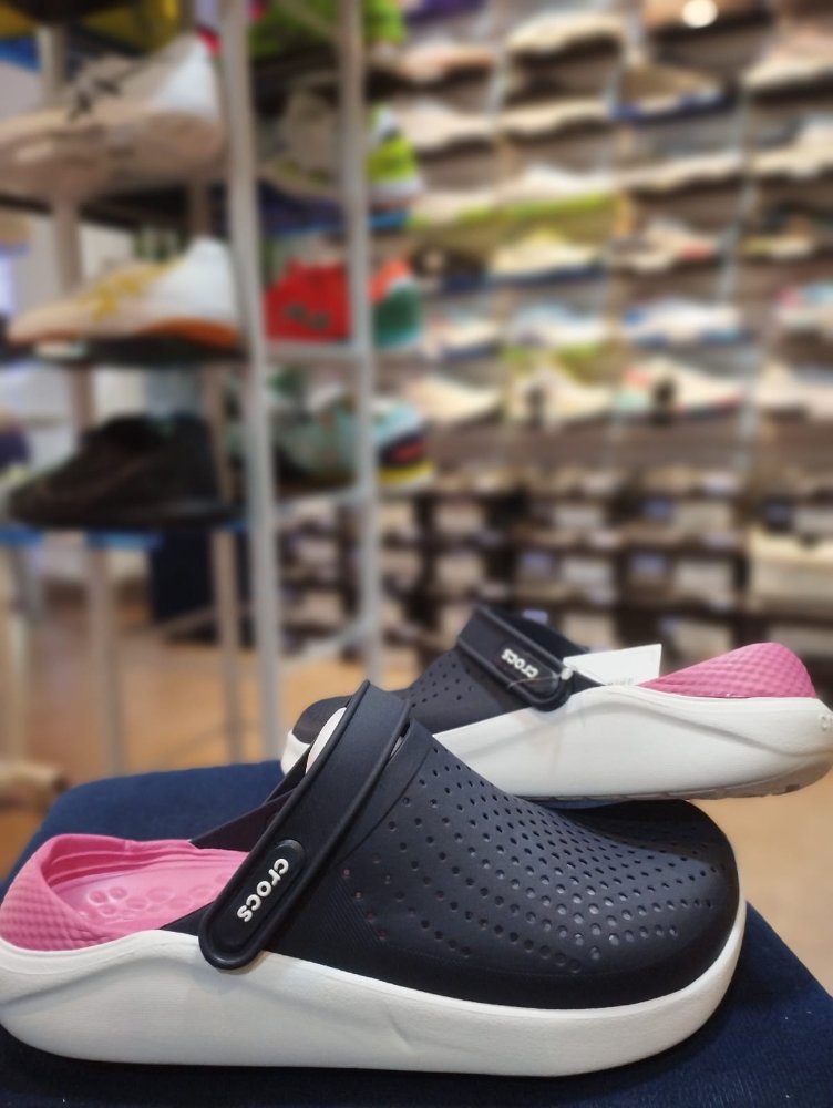CROCS 37