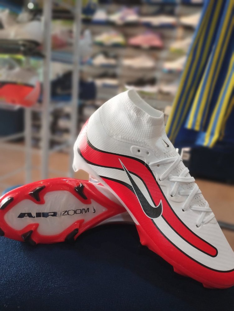 NIKE MERCURIAL MERCURIAL B  43