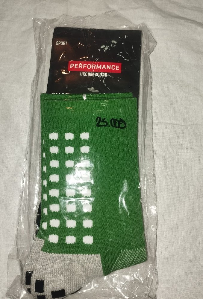 MEDIAS ANTIDESLIZANTES CORTAS VERDES