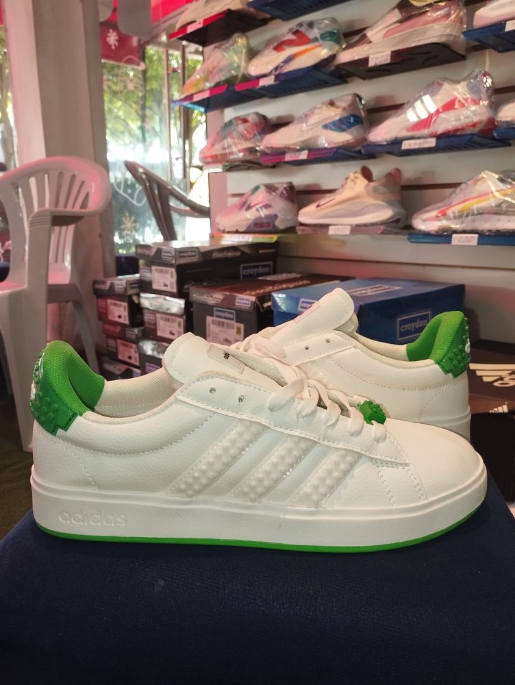 ADIDAS LEGO 43