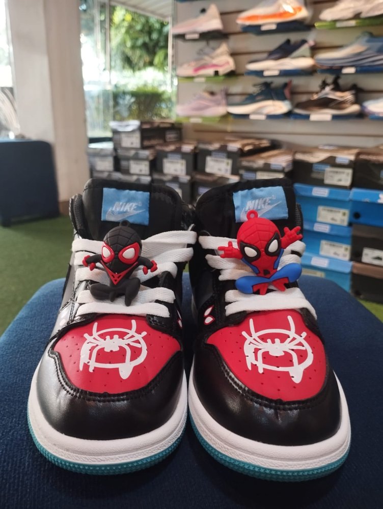 NIKE  AIR JORDAN 33