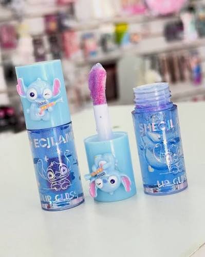 brillo labial jumbo stitch