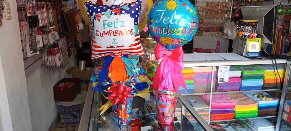 ARREGLO CON GLOBO