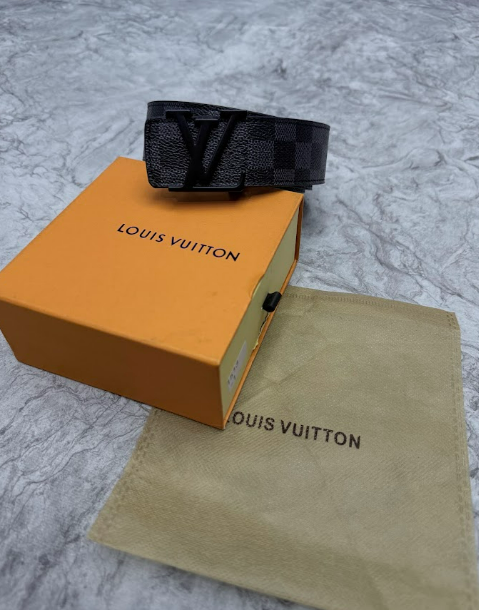 CORREA LOUIS VUITTON
