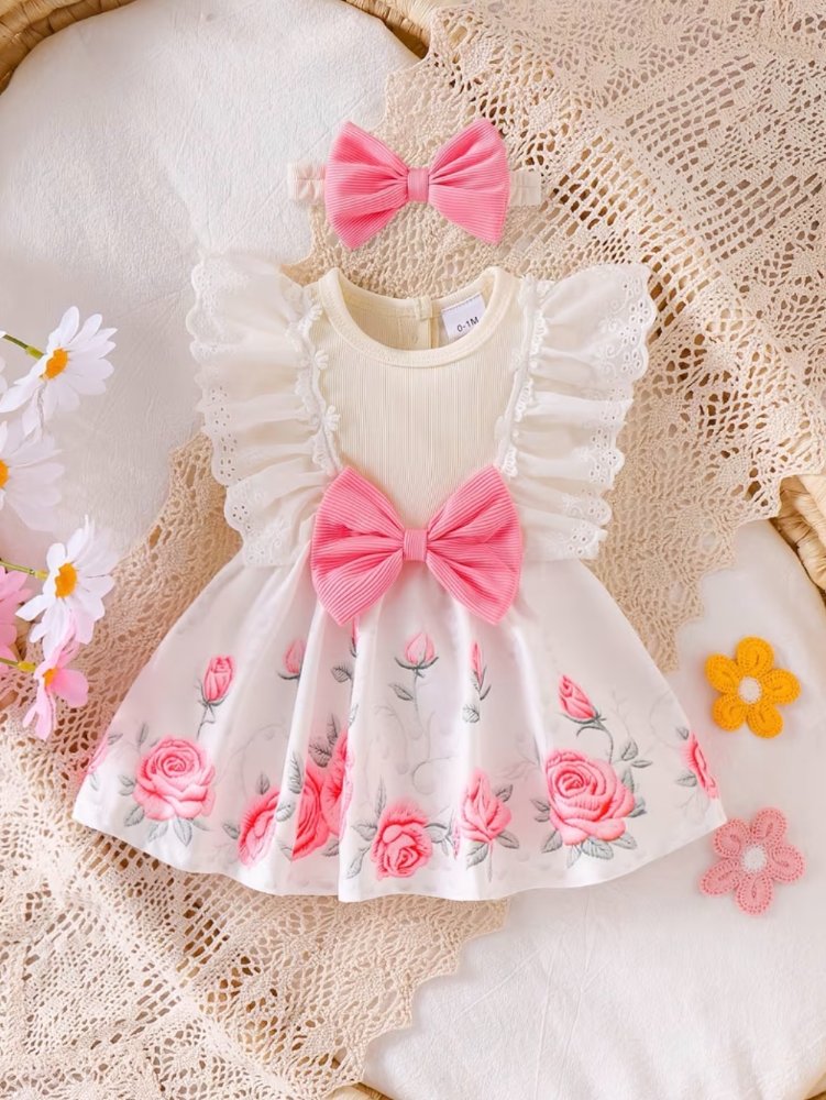 VESTIDO BLANCO DE FLORES Y LAZO
