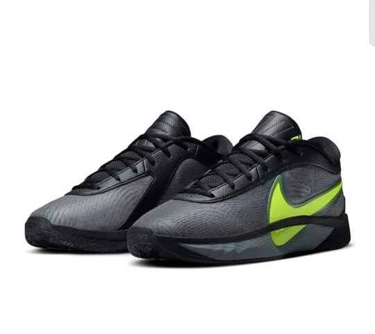 NIKE Giannis Freak 6